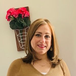 Meet your Posher, Dee